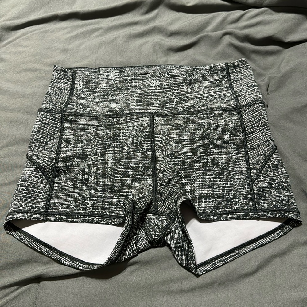 Lululemon size 8 shorts